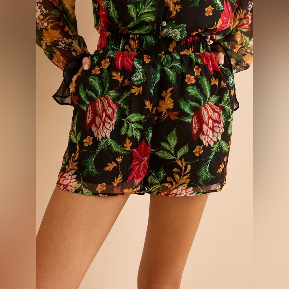 NWT Commense Chiffon Floral Print Elastic Waist Shorts XS A89